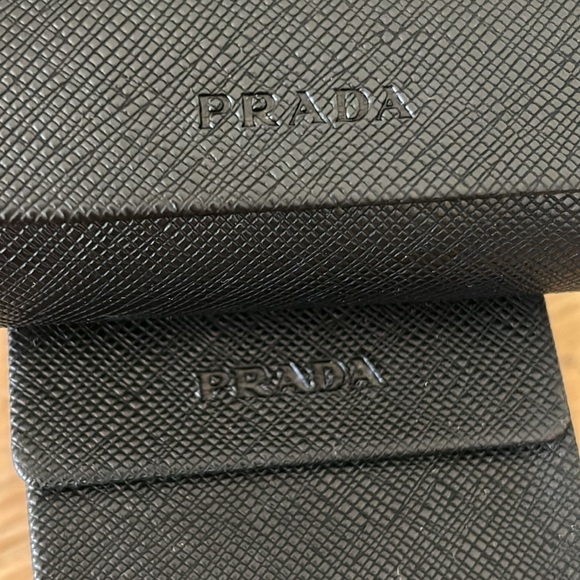 Prada | 2 Eyeglass Cases Bundle with Cleaning Cloths - Picture 4 of 4